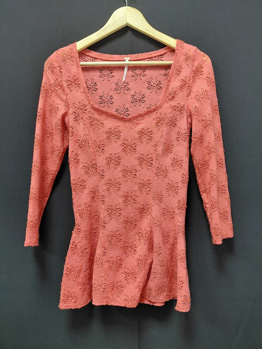 Free People Lace Knit Top Red Long Sleeve Scoop Neck Women Size M